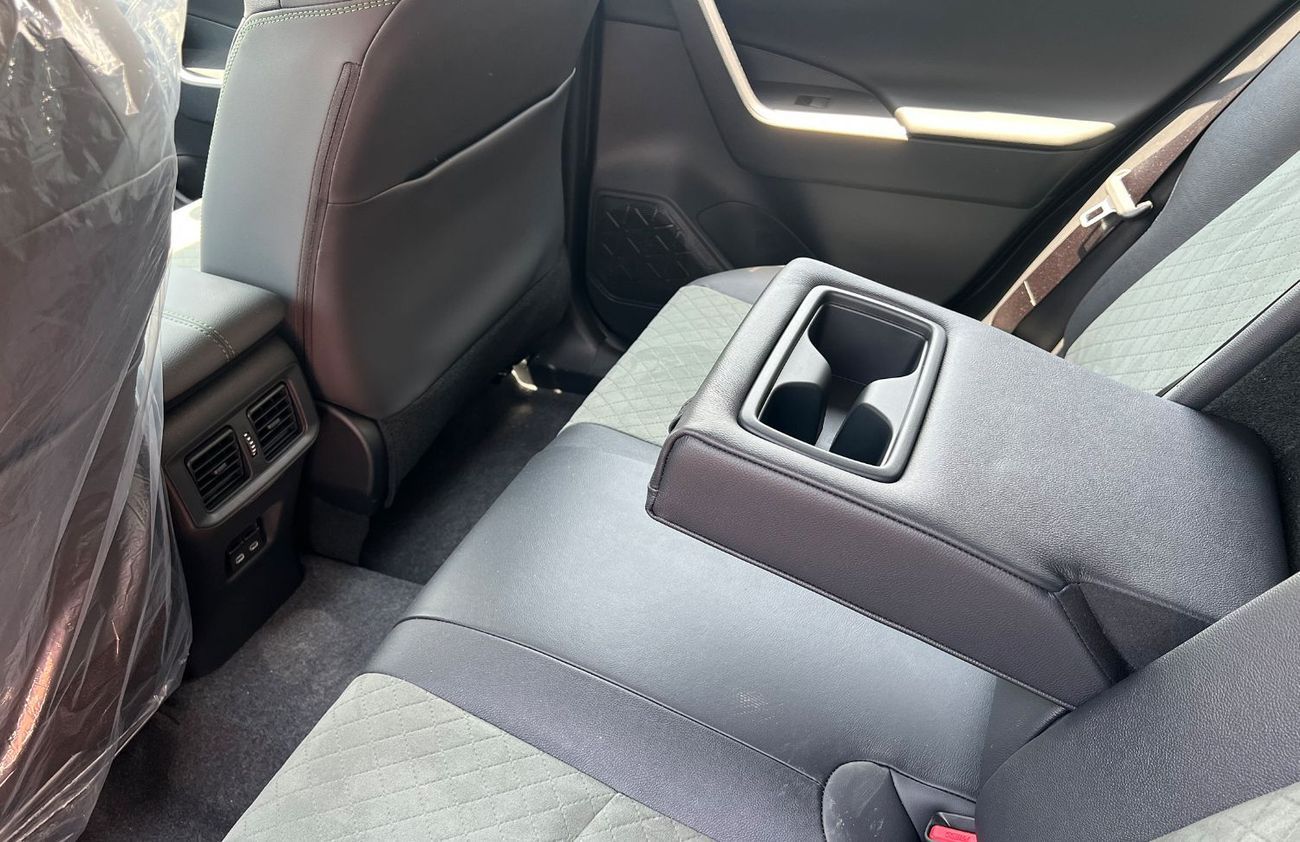 تويوتا راف ٤ 2025 2.0L Adventure Plus