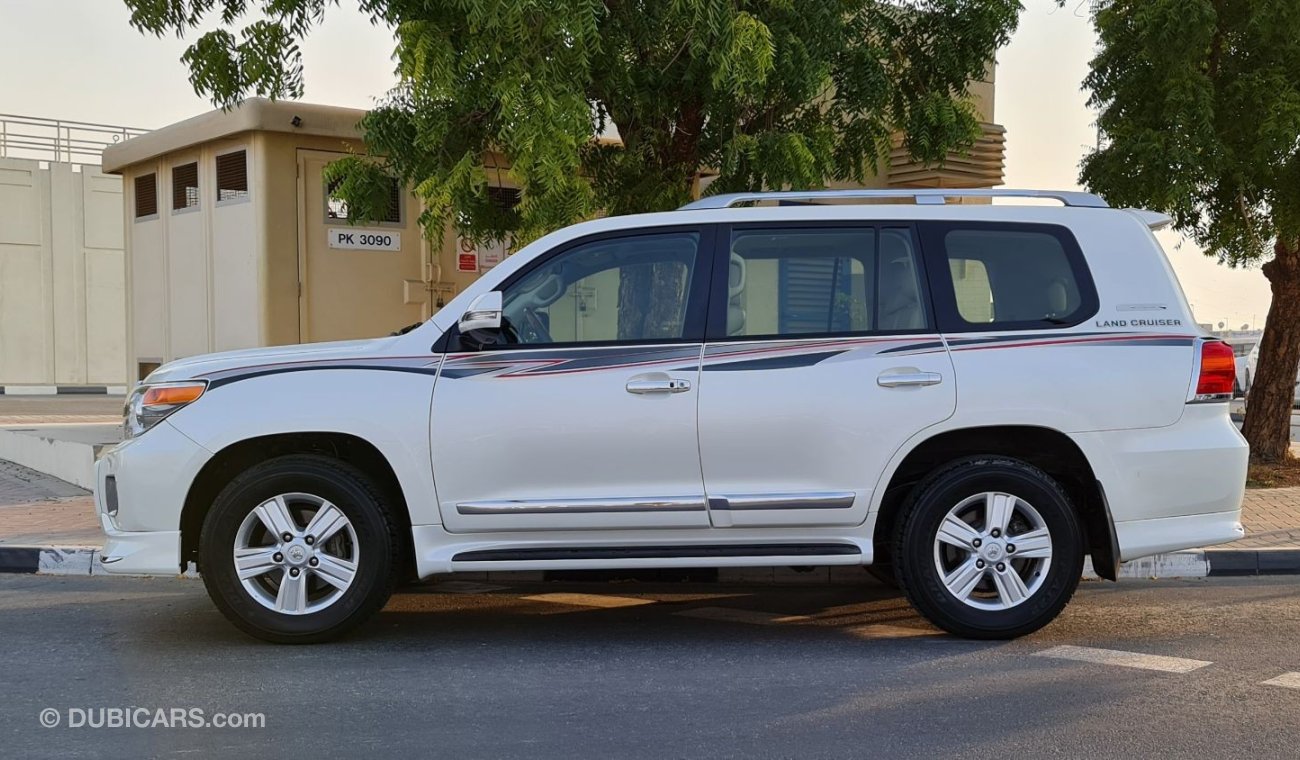 Toyota Land Cruiser GXR V8 Full Service History Dana Trade GCC Perfect Condition