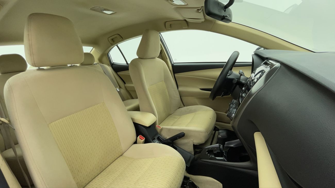 تويوتا يارس SE 1.5 | بدون دفعة مقدمة | اختبار قيادة مجاني للمنزل