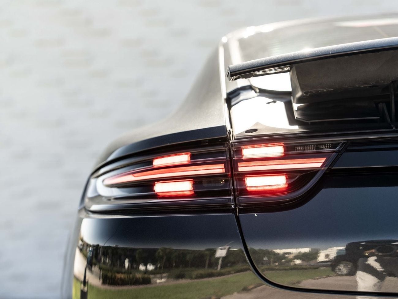 بورش باناميرا 4 E-HYBRID Porsche Panamera 4 E-Hybrid 2018