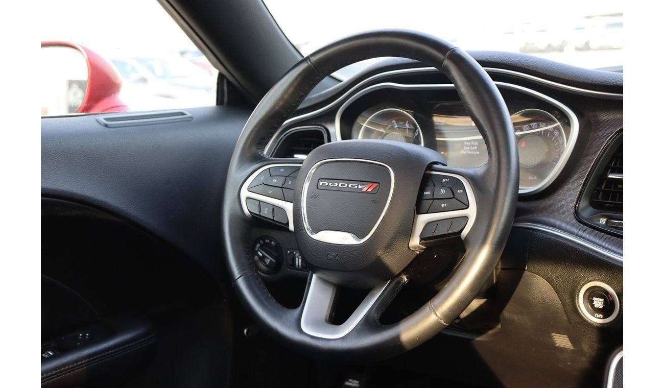 Dodge Challenger GT 3.6L Dodge Challenger GT / 2017 / V6 / CANADIAN