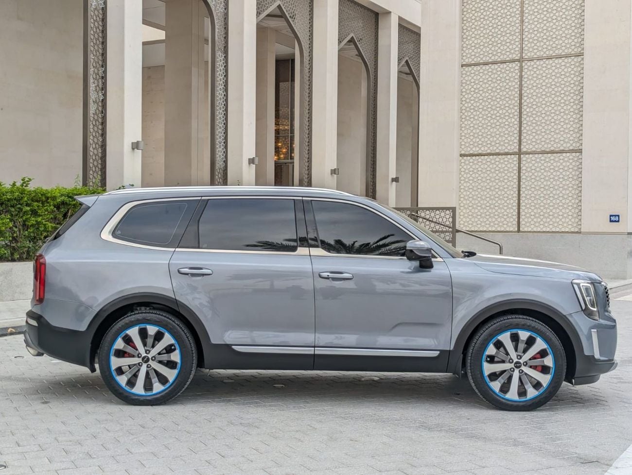 Kia Telluride SX PREMIUM Kia Telluride 2021 LHD grey colour