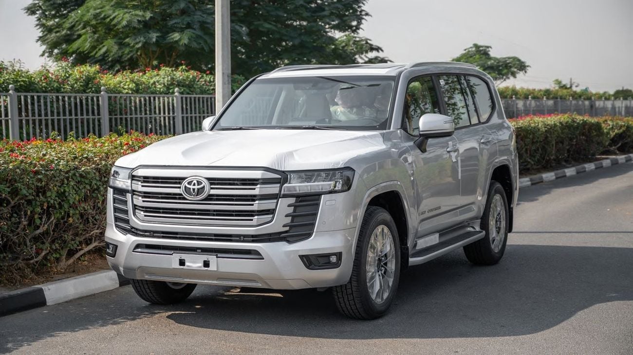 Toyota Land Cruiser TOYOTA LAND CRUISER GXR MID 4.0L (SILVER ME INSIDE NEUTRAL BEIGE)