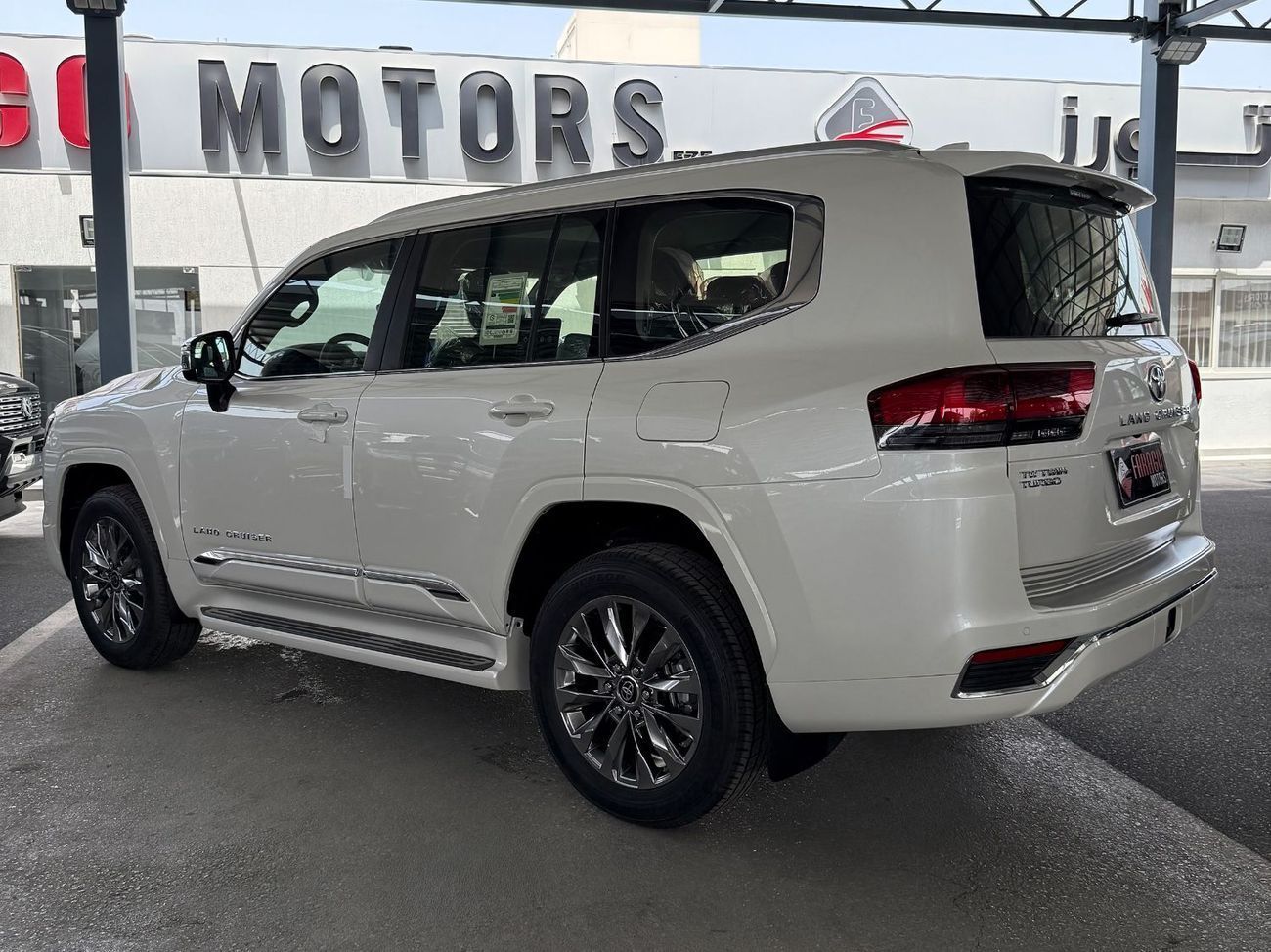 Toyota Land Cruiser VX-high DIESEL 3.3 TWIN TURBO FULL **EXPORT ONLY**التصدير فقط خارج الخليج***