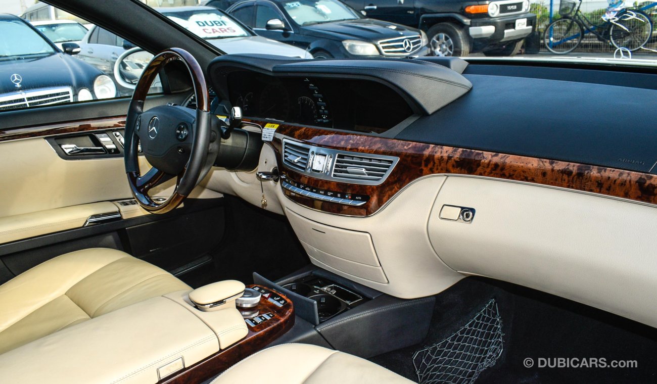 Mercedes-Benz S 550