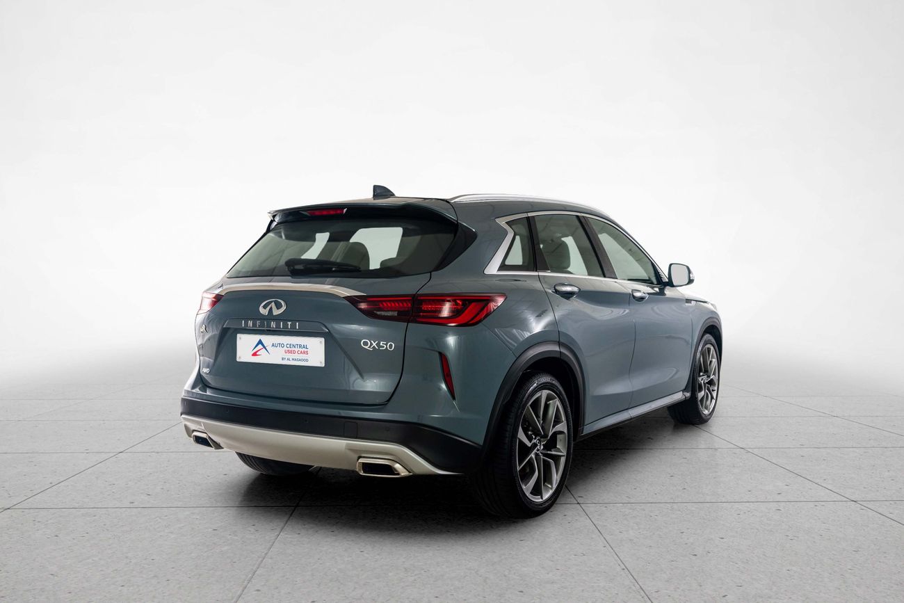 إنفينيتي QX50 LUXE 2.0