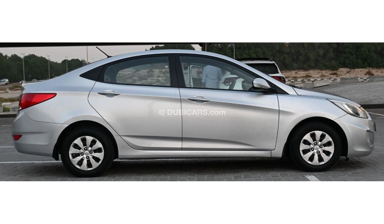 Hyundai Accent GCC EXCELLENT CONDITION WITHOUT ACCIDENT 2016
