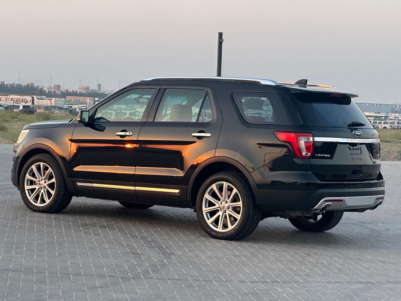 Ford Explorer Sport Trac