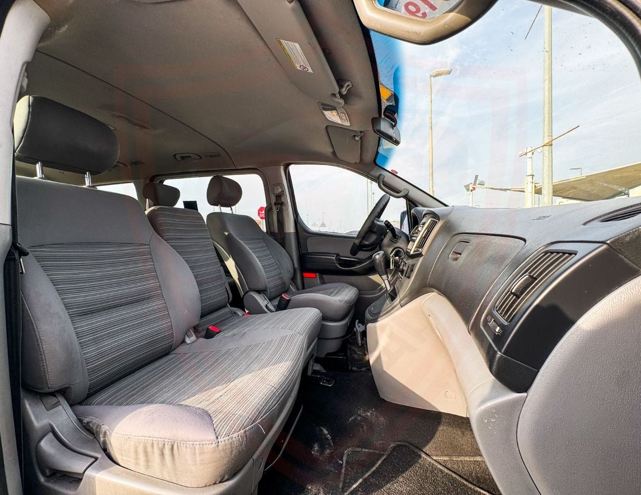Hyundai H-1 Hyundai H1 | 2.4 L | 2019 | GCC | Accident-Free | In Excellent Condition | 914 P.M