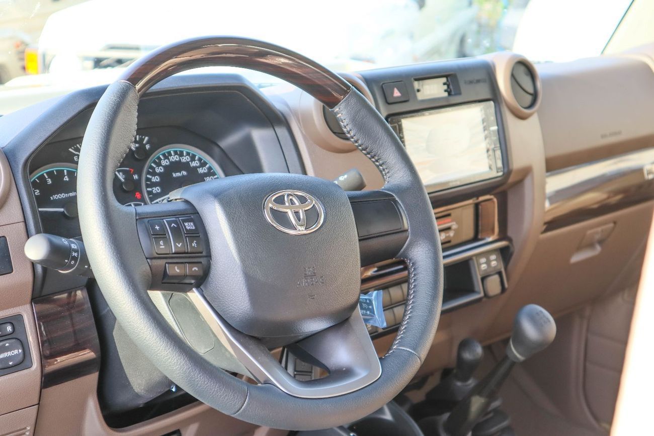 Toyota Land Cruiser Pick Up Std 4.0L Single Cab Utility 4WD 2025 Toyota Land Cruiser Single Cab 4.0L Manual