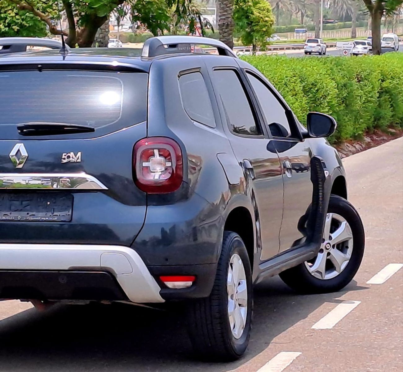 Renault Duster 520-Monthly l GCC l Cruise, Camera, 4x4 l Accident Free