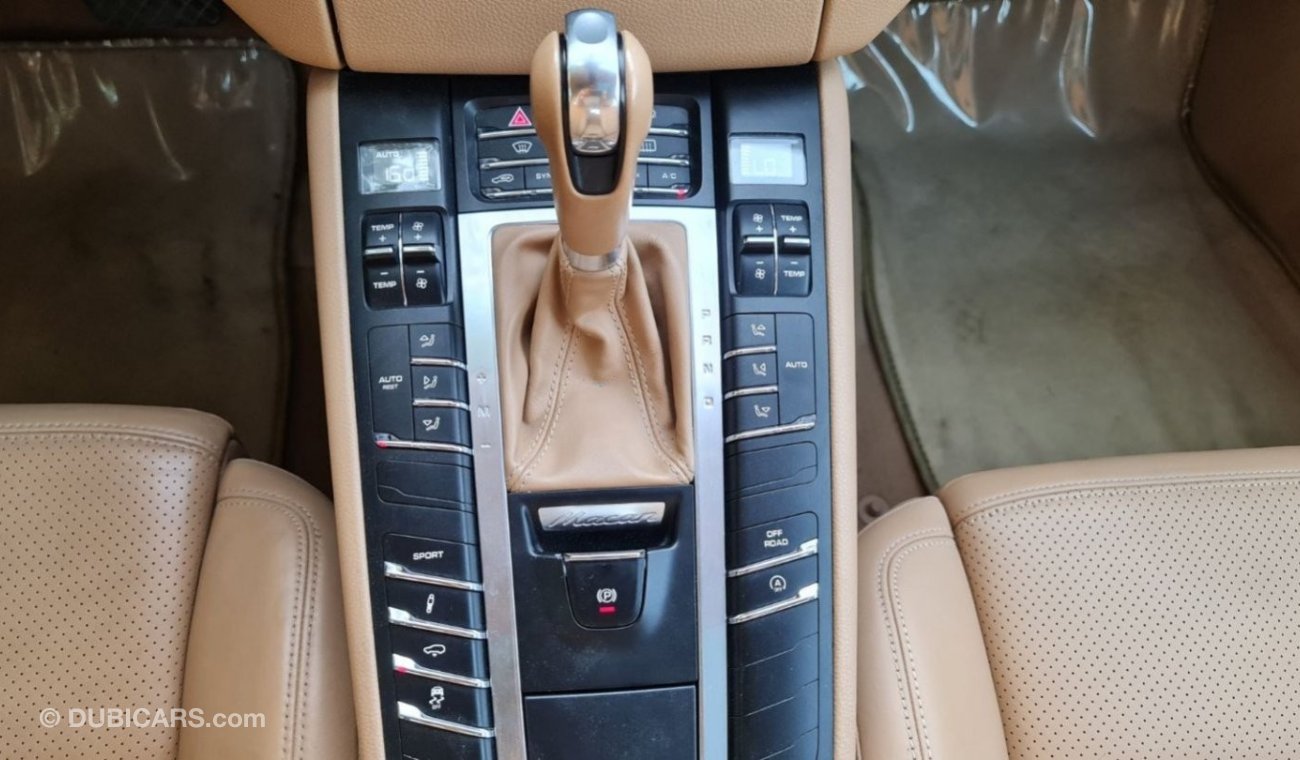 بورش ماكان أس 2015 GCC Perfect Condition Low Mileage