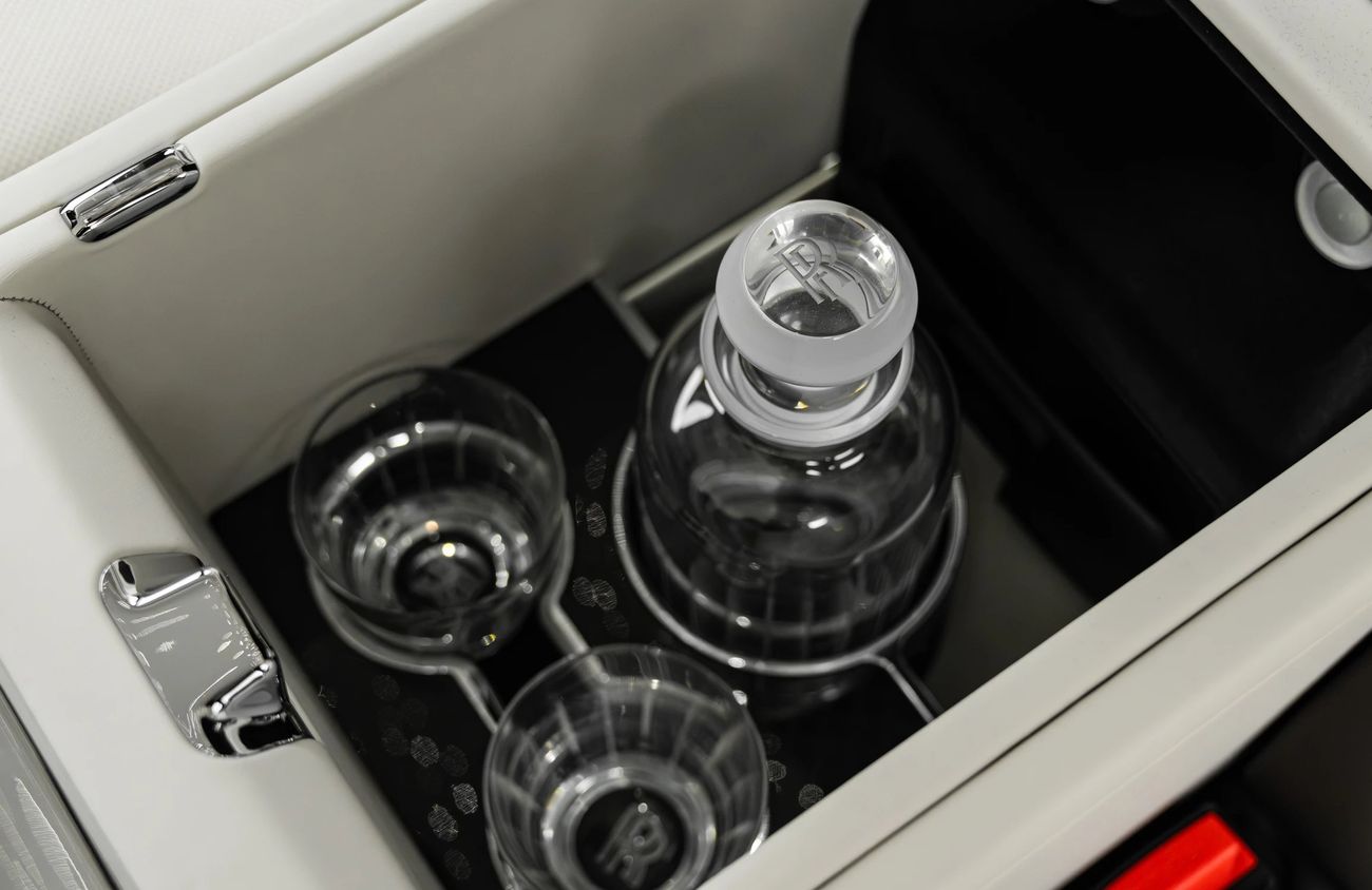 رولز رويس كولينان 6.75L V12 Twin-Turbocharged Engine | Warranty