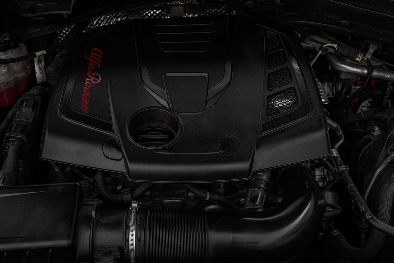 ألفا روميو ستيلفيو Stelvio Super | 1,450 P.M | 0% Downpayment | Service History!