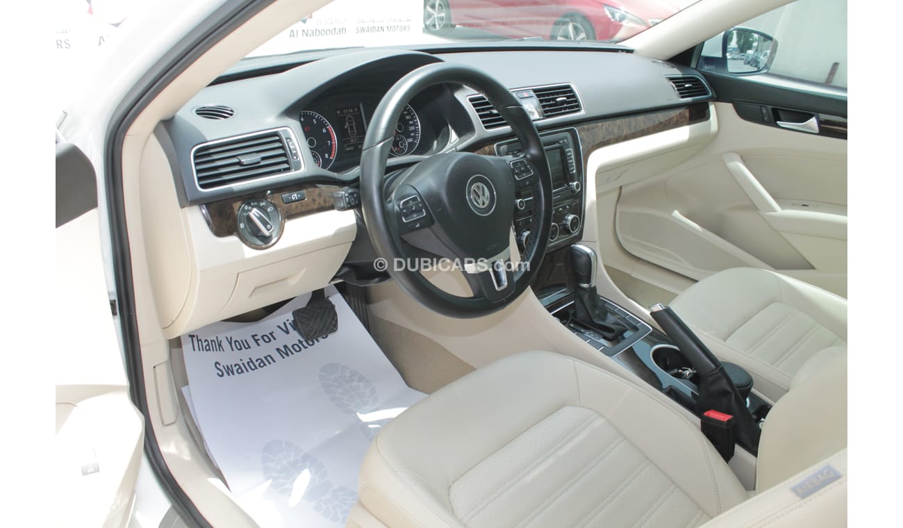 فولكس واجن باسات VOLKSWAGEN PASSAT 2.5L 2015 MODEL