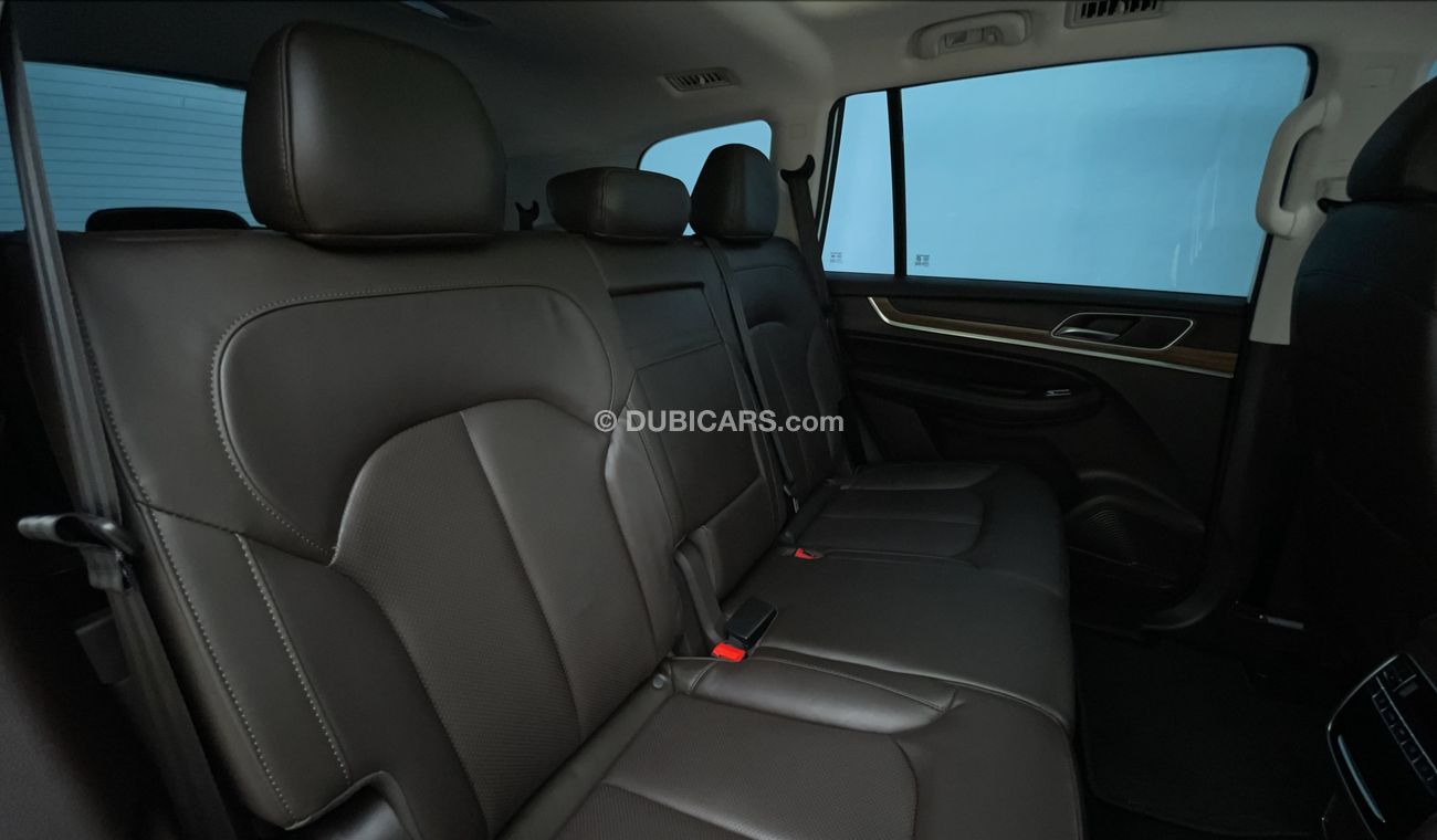 أم جي RX8 LUX 2000