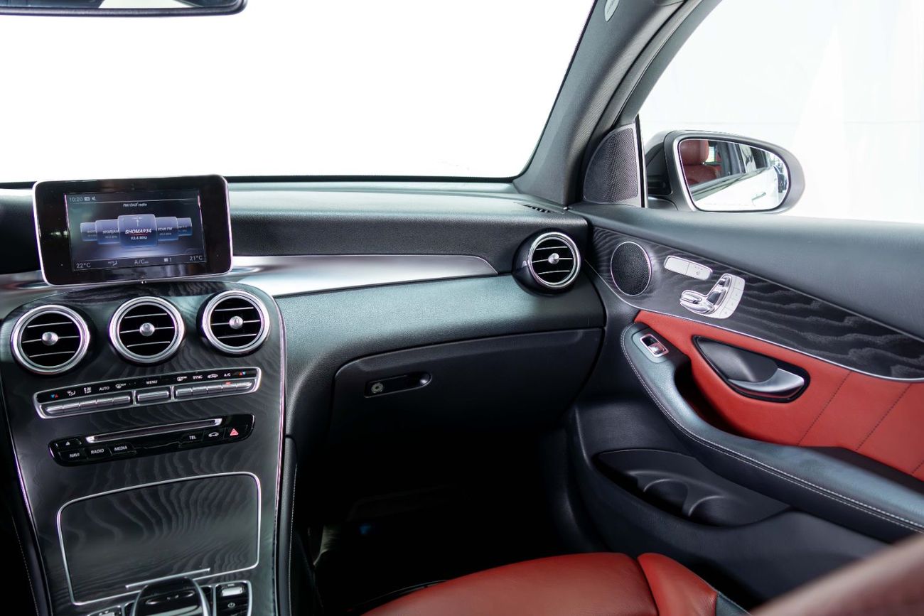 مرسيدس بنز GLC 250 Coupe AMG 2.0L