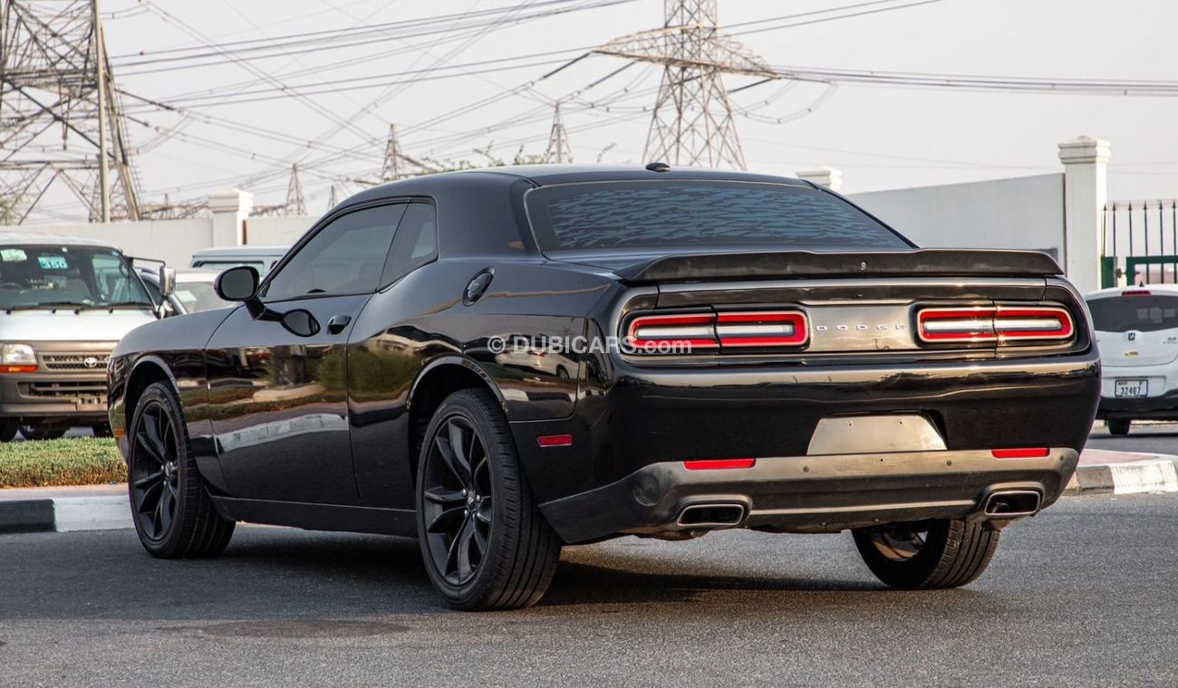 Dodge Challenger Dodge Challenger SXT V6 / 2018 / USA