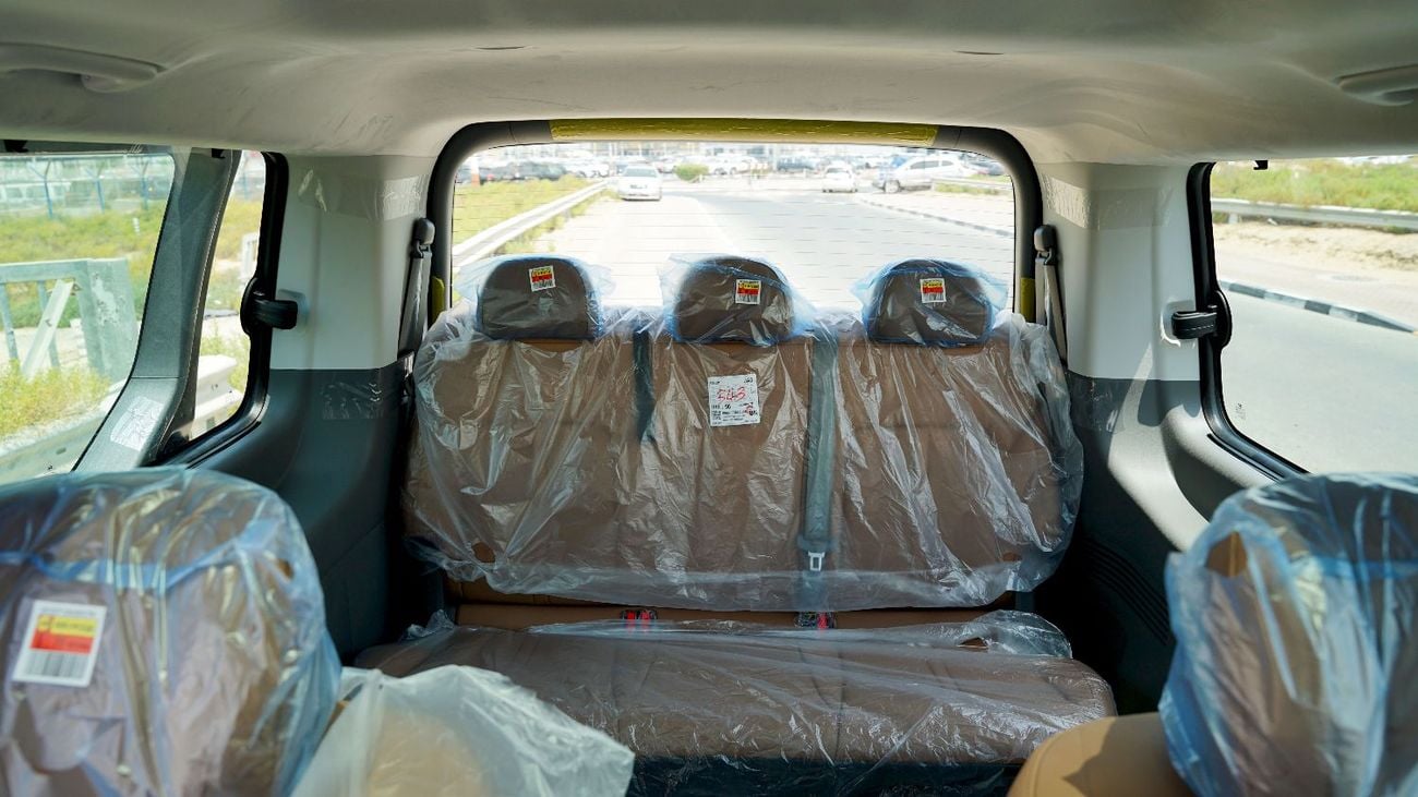 Hyundai Staria 3.5L | 7 Seater VIP luxury configuration | Boss Sounds | 360 Camera | Remote Engine Start