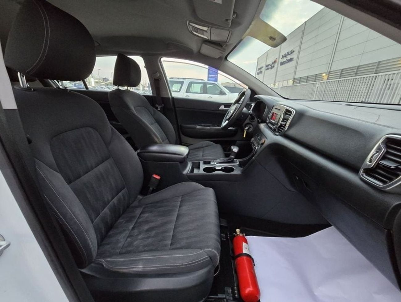 Kia Sportage LX Top 2.4L KIA SPORTAGE 2017 GCC ORGINAL PAINT // ACCIDENT FREE // GOOD CONDITION