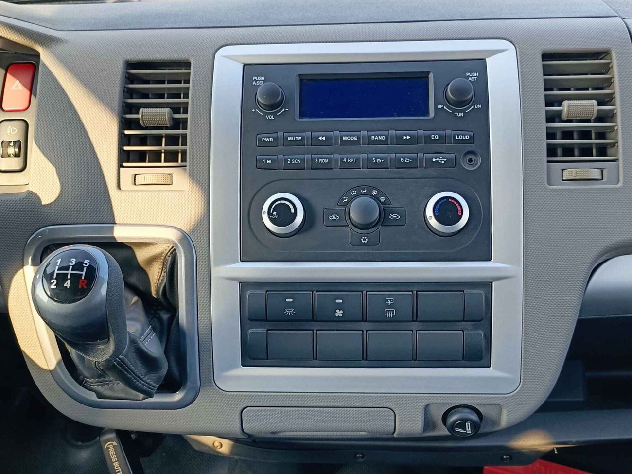 Foton View Petrol, 15 Seater, SPECIAL OFFER, CODE-FVSR20