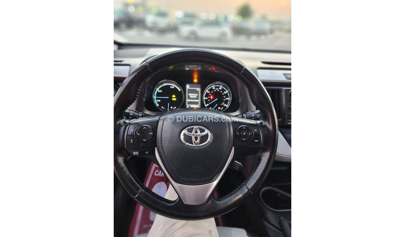 Toyota RAV4 Toyota Rav4 xle full option hybrid