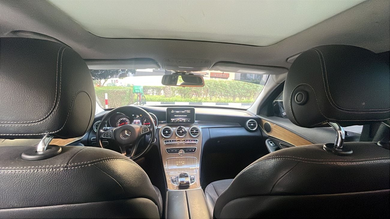 Mercedes-Benz C 200 Mid Trim