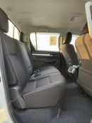 تويوتا هيلوكس SR5 / 2.7L V4 / M/T /  DVD + CAM / 4X4 / WOOD TRIM / FULL OPTION (CODE # 69026)