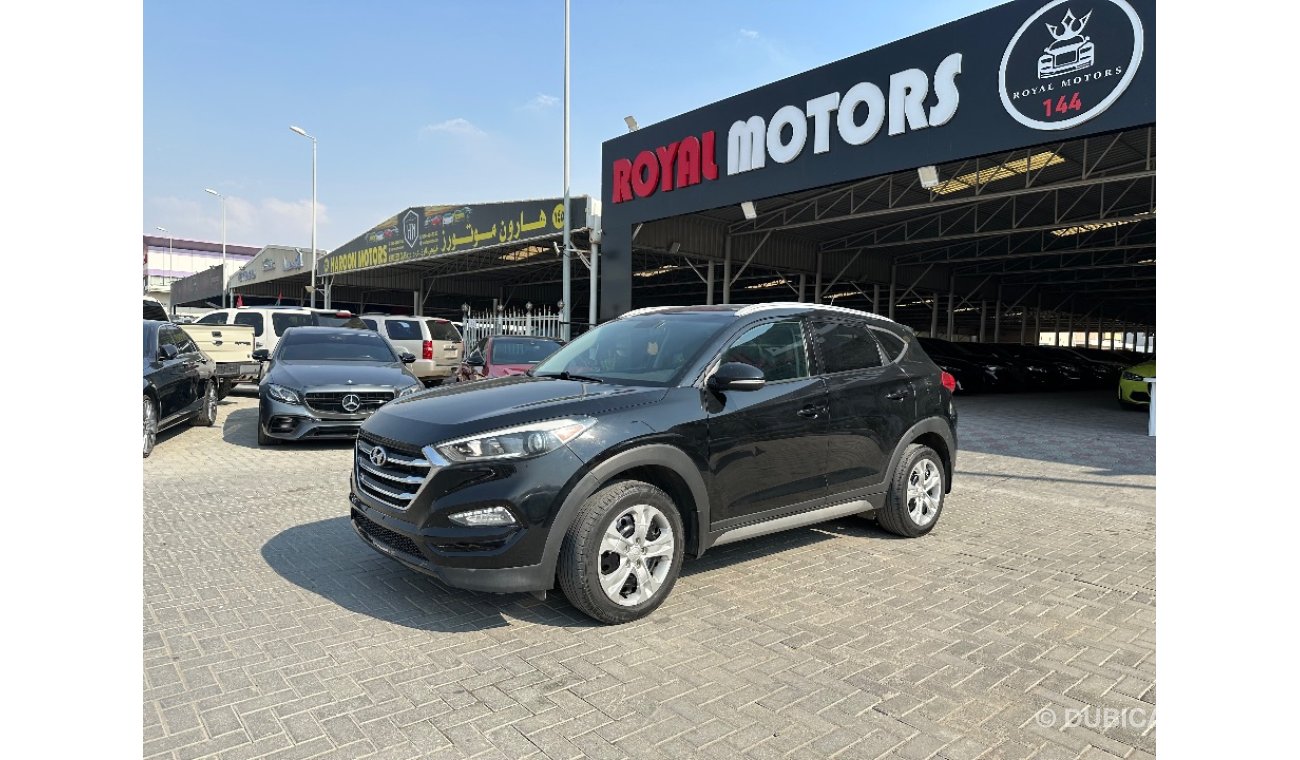 Hyundai Tucson Hyundai Tuxan exporter from Canada can be installed on the bank's road with a monthly installment of