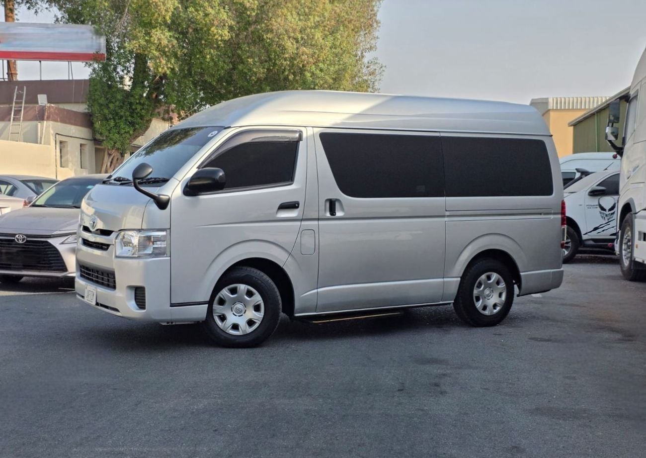 Toyota Hiace 8 SEATER | 2.0 PETROL ENGINE | RHD | AT