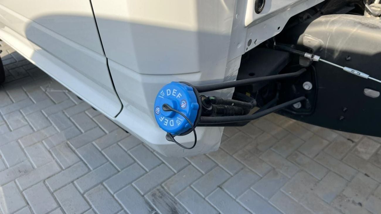 رام 5500 EXPORT ONLY - Ram 5500 Regular Chassis Cab 4x4 6.7L Cummins Diesel 8-Speed AT