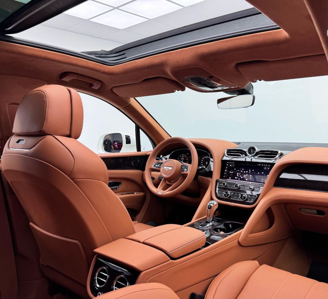 Bentley Bentayga *Brand New* 2024 Bentley Bentayga V8, 2028 Bentley Warranty + Service Pack, Delivery Kms, GCC