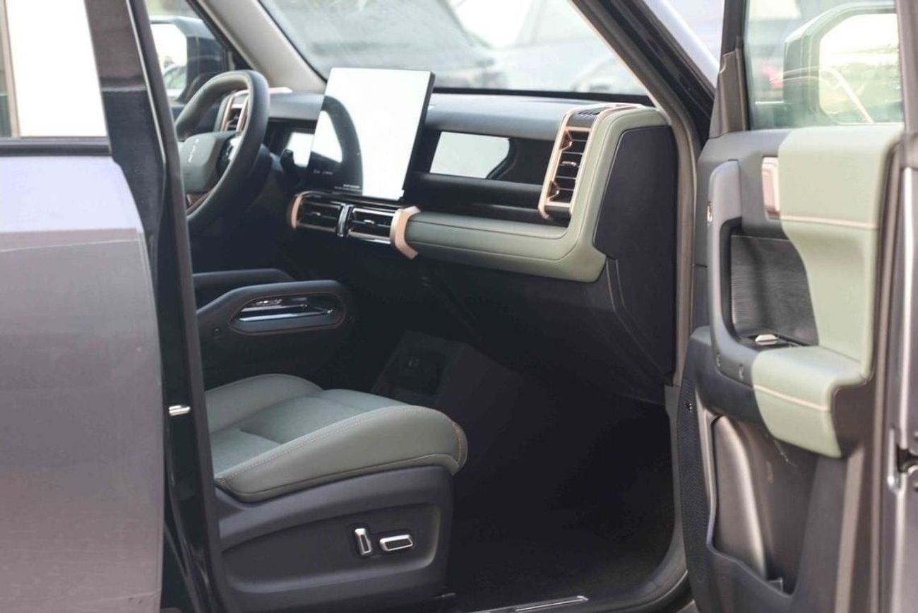 شيري iCar 03 2024 ICAR EQ3 V3 High Performance 4WD - Grey inside Green | Export Price