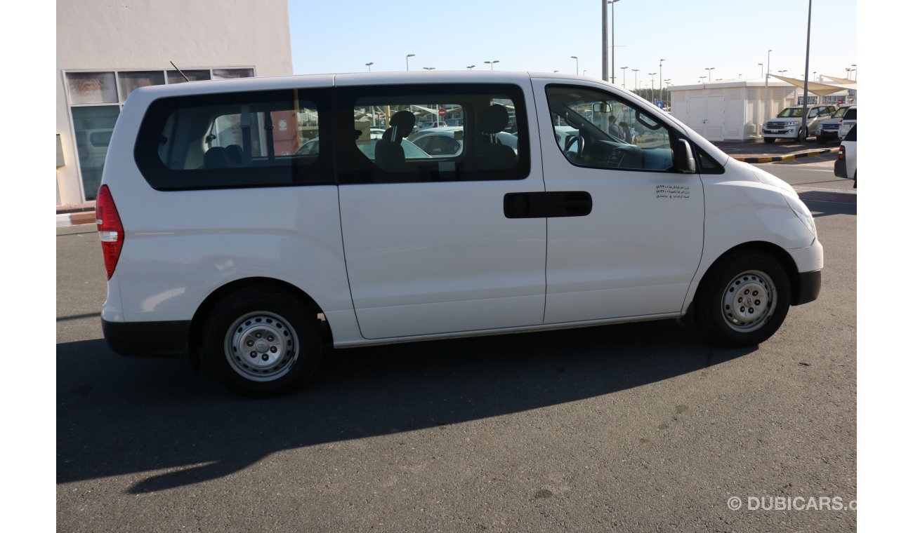 هيونداي H-1 9 SEATER AUTOMATIC PASSENGER VAN WITH GCC SPEC