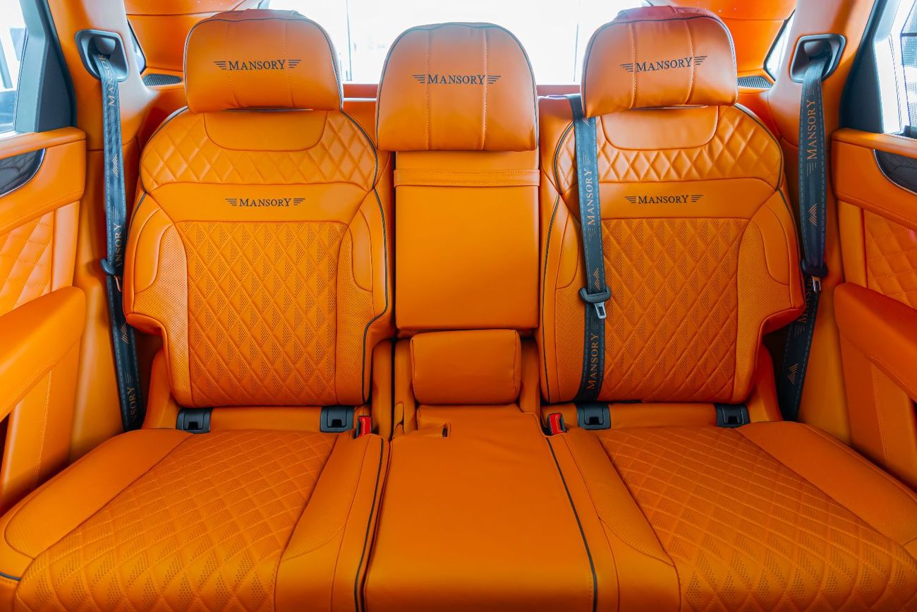 Bentley Bentayga ORIGINAL MANSORY  Bentayga - Crystal-Cut Headlights, Carbonado Evo Bespoke Carbon Exterior - 2025