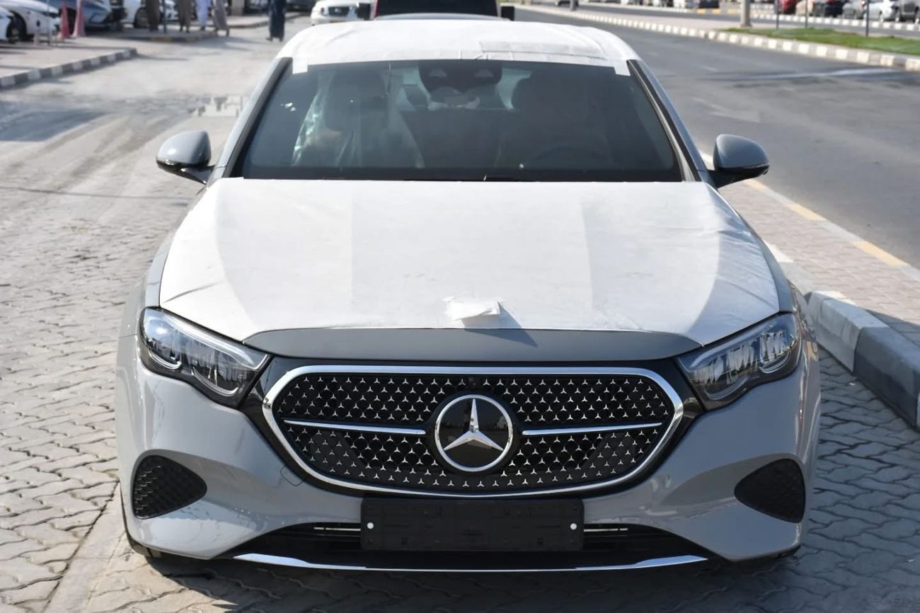 Mercedes-Benz E200 Zero km