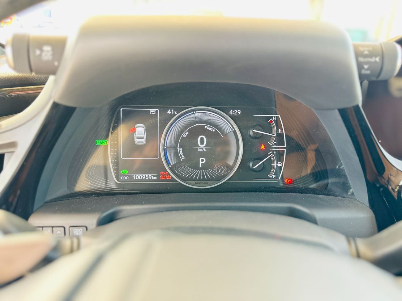 Lexus ES300h 2023 Lexus ES 300H - Black inside Brown