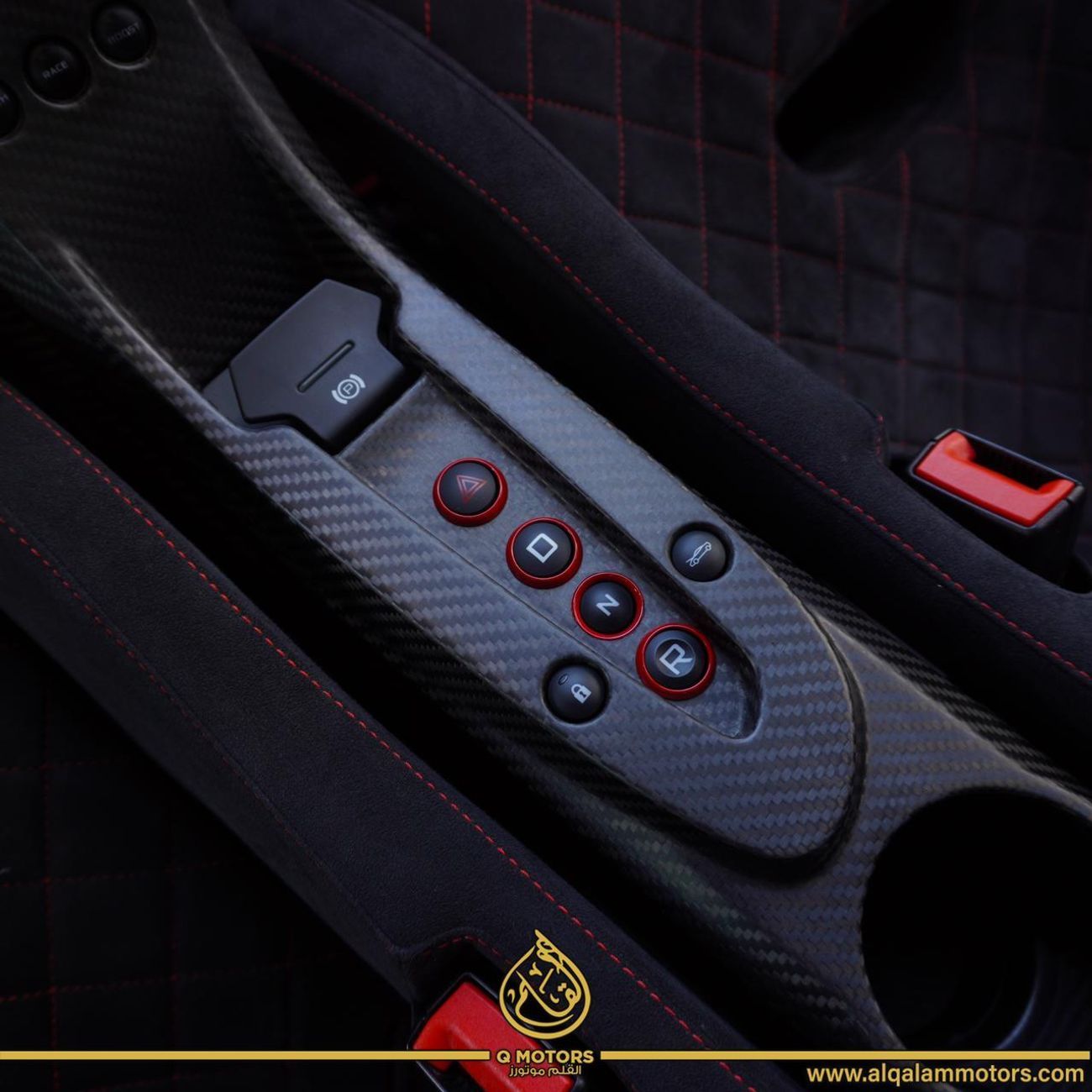 مكلارين P1 CARBON EDITION 2015 MCLAREN P1 ( 1 OF 5 ) CARBON SERIES GCC DONE ONLY 2000KM