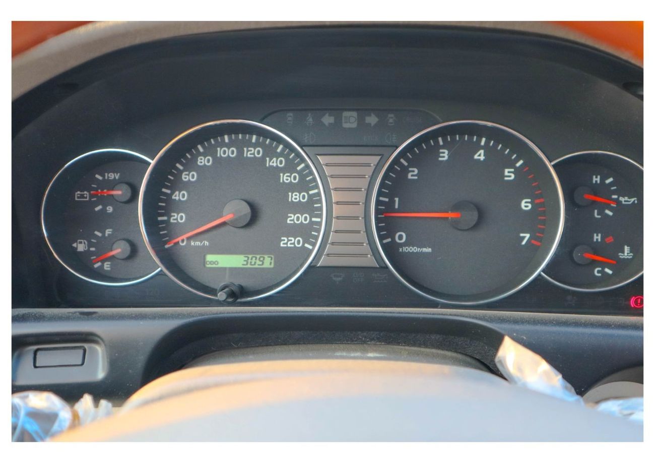 Toyota Land Cruiser toyota land cruiser GXR 2006 MODEL 4.5L