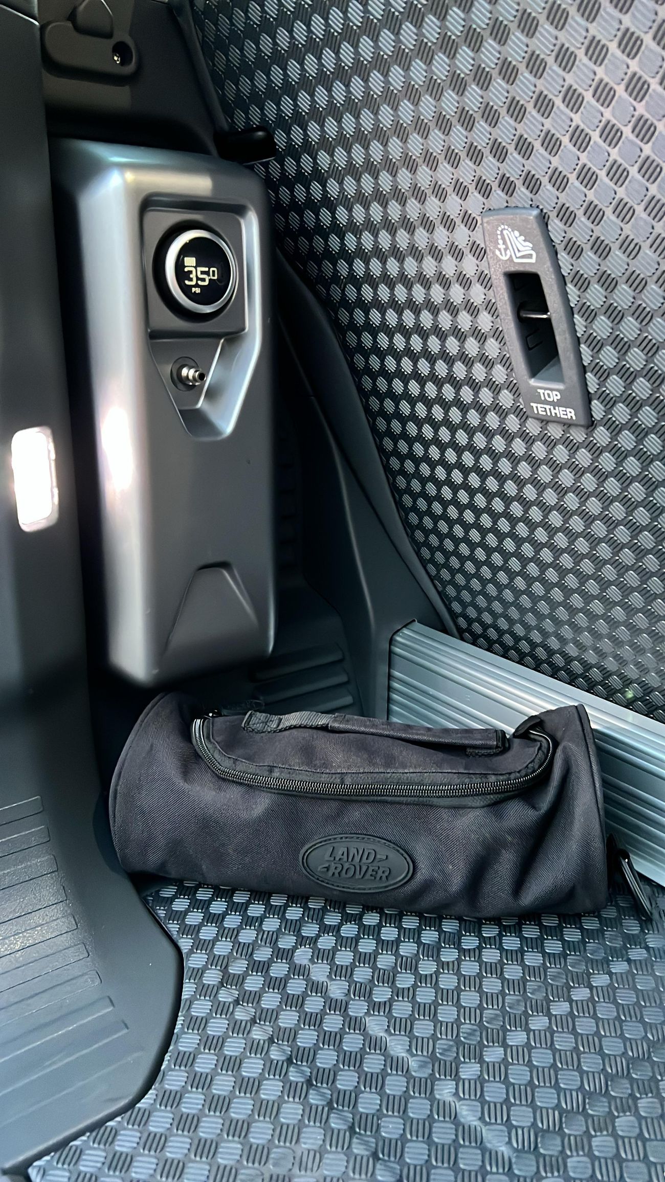 Land Rover Defender 90 HSE