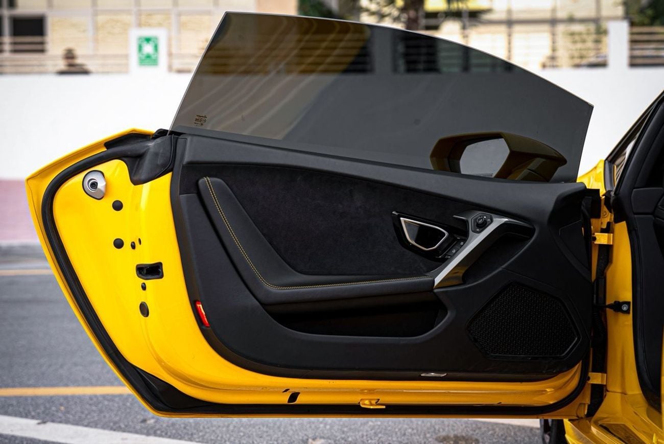 Lamborghini Huracan EVO Coupe RWD