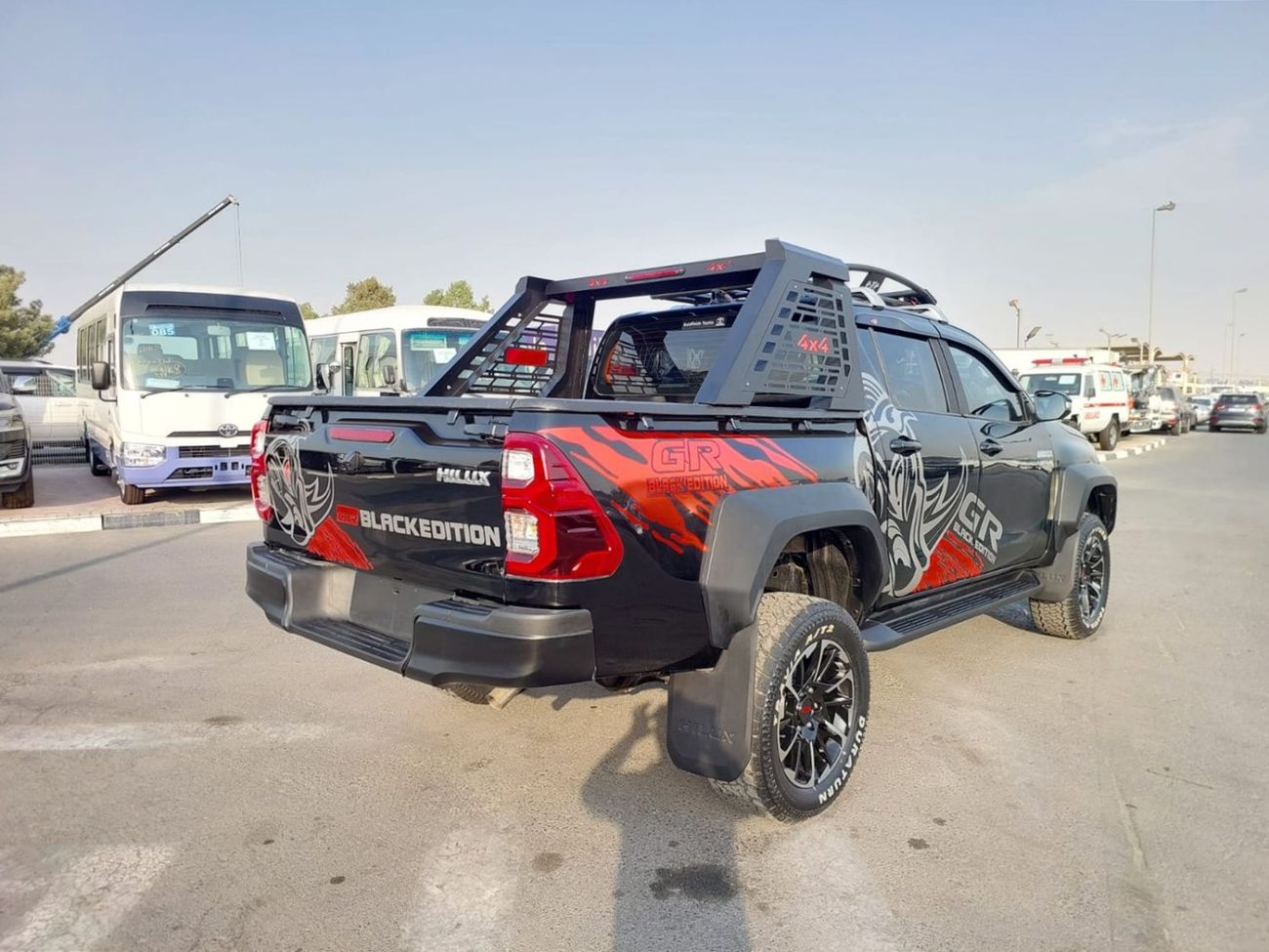 Toyota Hilux TOYOTA HILUX PICKUP RHD 2024 MODEL 2.8 L DIESEL AUTOMATIC(PM13901)