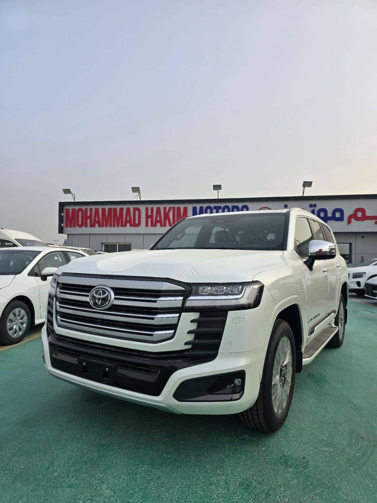 تويوتا لاند كروزر TOYOTA LANDCRUISER VX HYBRID FULL OPTION 2025 MODEL