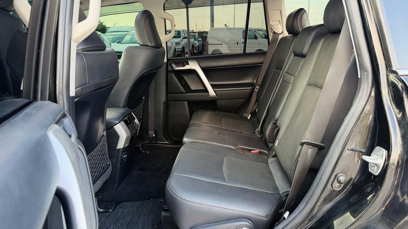 Toyota Prado 2022 | RHD | 2.8L DIESEL ENGINE | AUTOMATIC TRANSMISSION | 4WD | SUNROOF | ELECTRIC SEAT