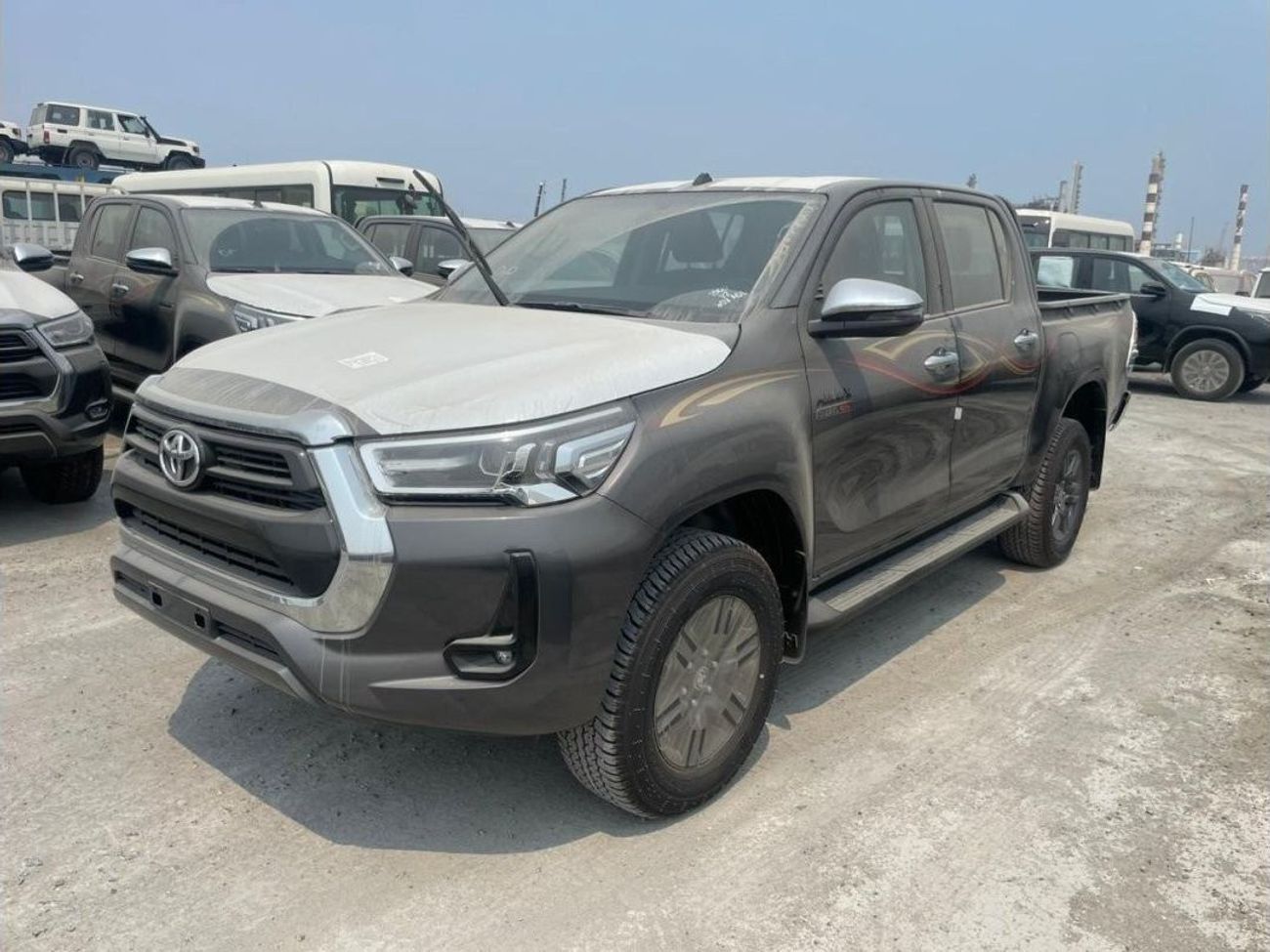 Toyota Hilux ECT0004 - Toyota Hilux DCab GLX - 2.4L Diesel Auto - Grey