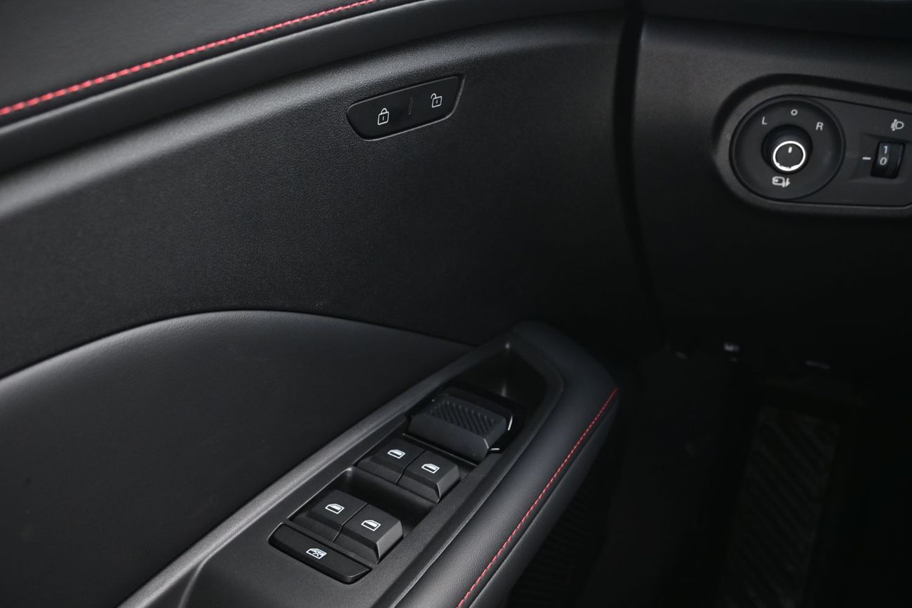 أم جي 5 MG5 1.5L Turbo, Petrol, FWD Model 2025 Color White