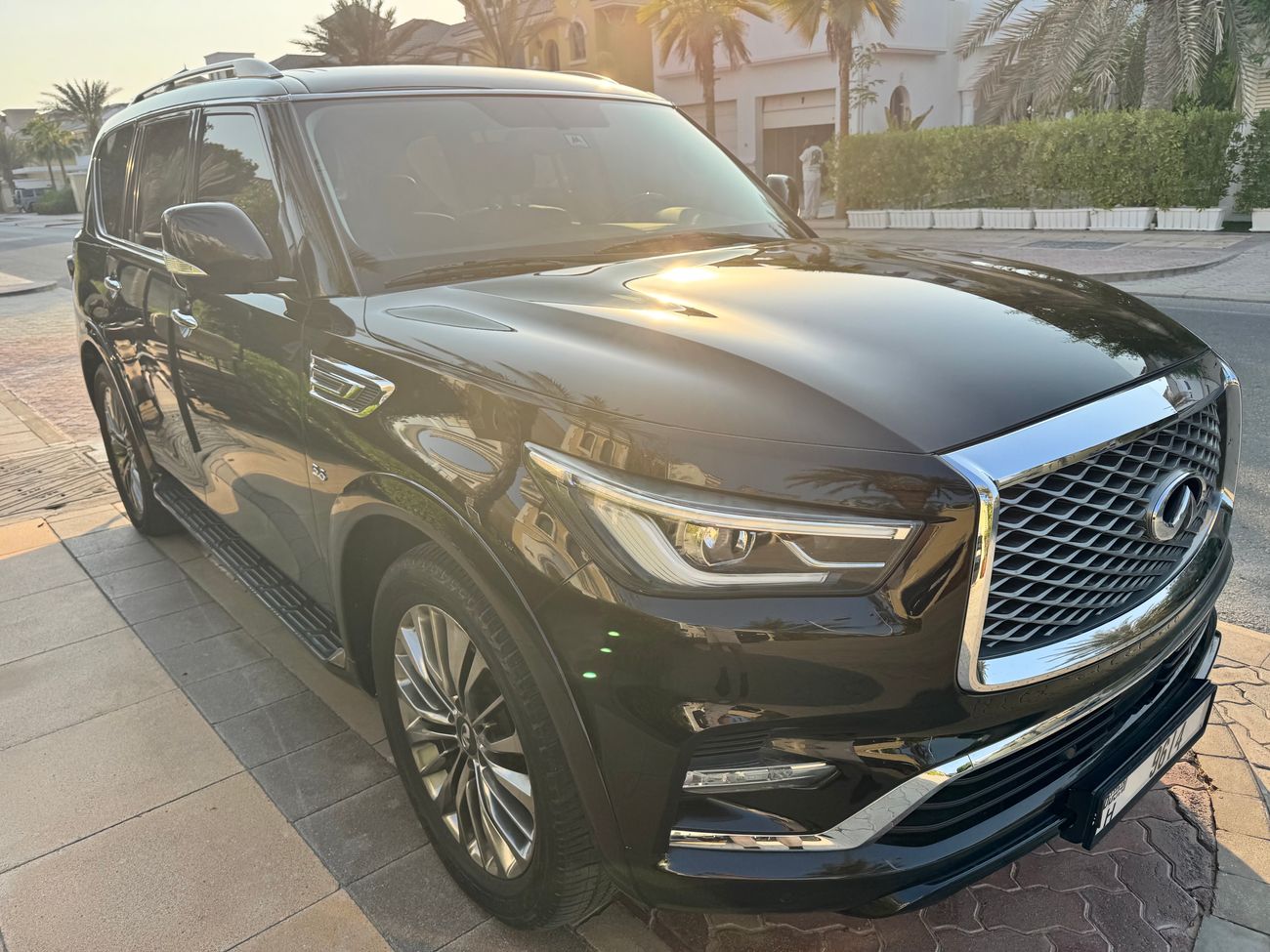 إنفينيتي QX80