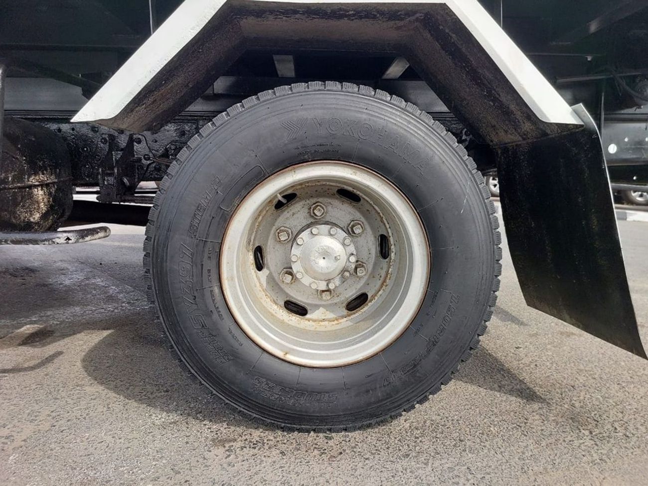 ميتسوبيشي فايتر MITSUBISHI FIGHTER TRUCK RHD 2018 MODEL 8.2 L DIESEL MANUAL(PM20050)