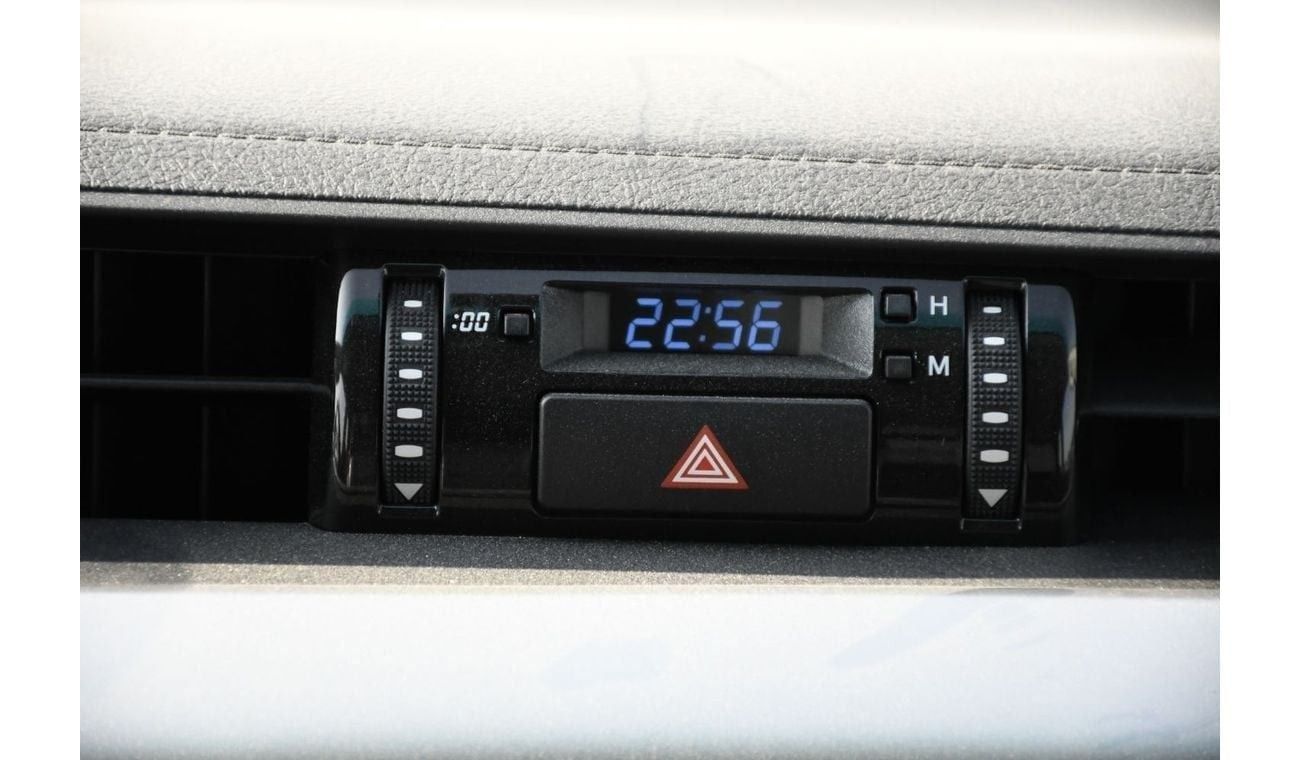 Toyota Hilux 2.8L AT 4x4 Diesel