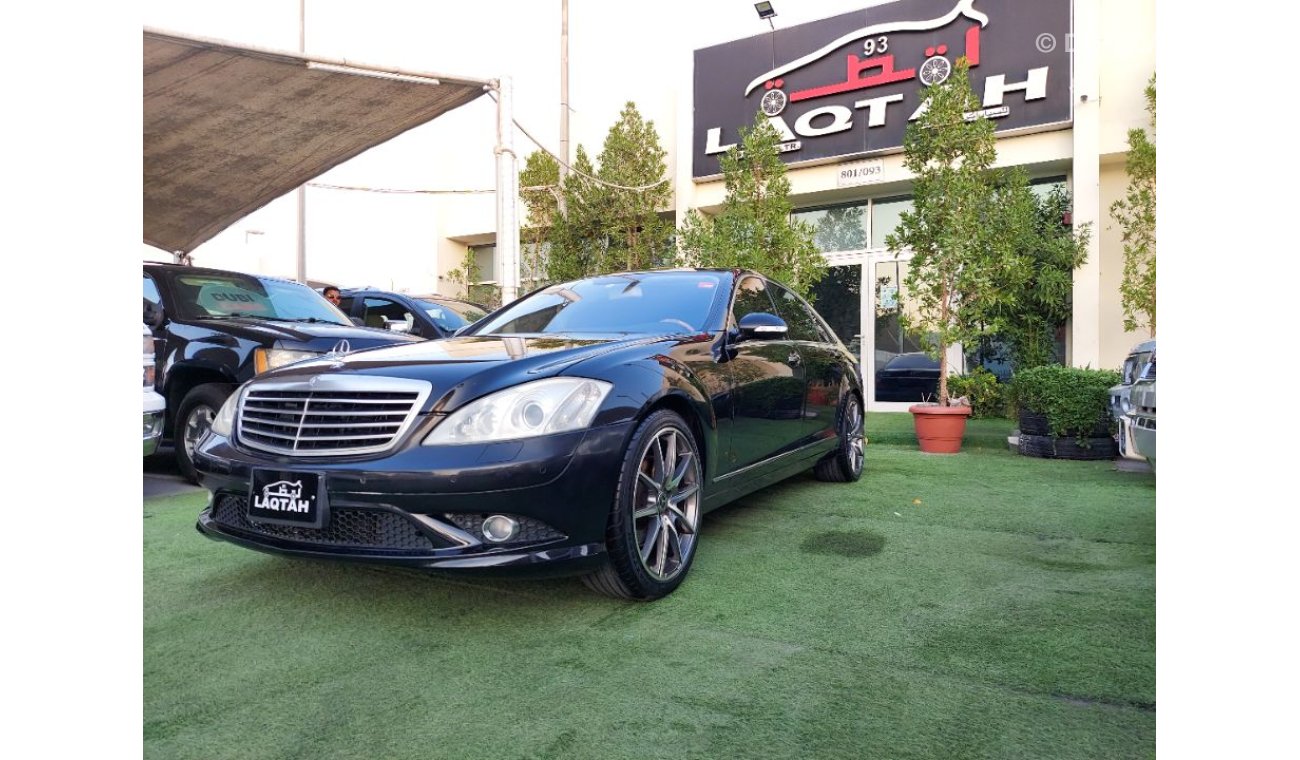 Mercedes-Benz S 550 Imported 2008, black color, number one leather, panorama, speed stabilizer, leather, screen, rear co